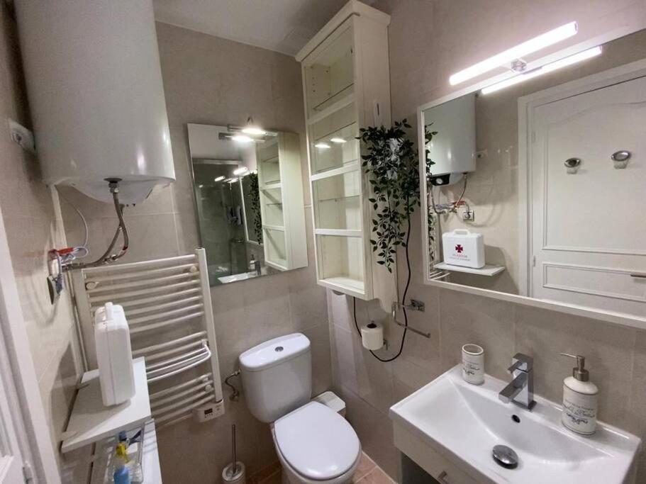 Flowers Family Home Сопелана Екстериор снимка